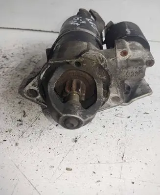 Volkswagen Golf IV Starter motor 1005821933