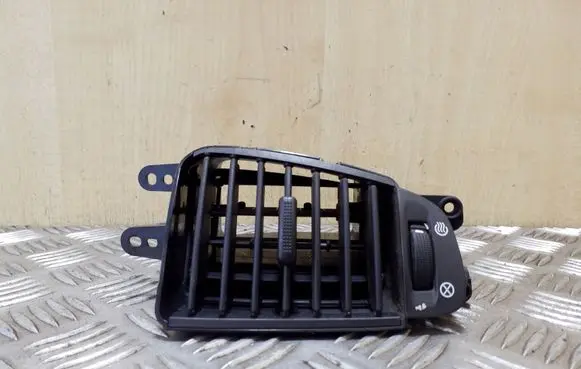 KIA Sorento Dash center air vent grill 974403E500