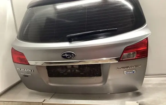 Subaru Legacy Tailgate/trunk/boot lid 