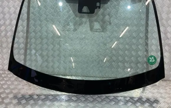 Toyota Prius (XW50) Front windscreen/windshield window PK10659