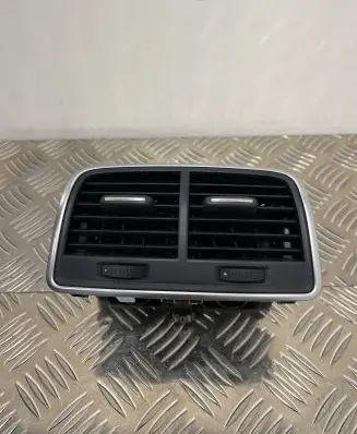 Audi A7 S7 4G Rear air vent grill 4G0819203 9026000