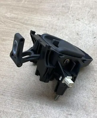 Mercedes-Benz E W211 Tailgate trunk handle