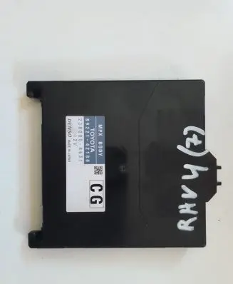 Toyota RAV 4 (XA40) Comfort/convenience module 8922142180