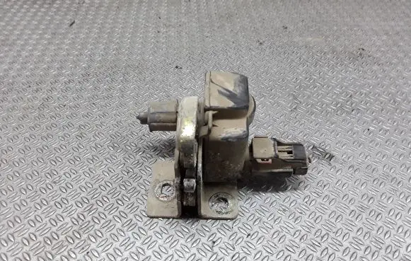 Jeep Grand Cherokee (WJ) Tailgate window lock/catch/latch 