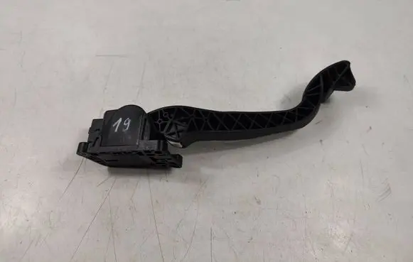 Peugeot 3008 I Accelerator throttle pedal 9671417080