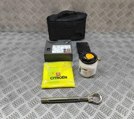 Citroen C4 III e-C4 Tire air pump compressor 9675971080 9656869080