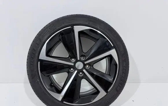 Opel Astra L R17 alloy rim 9847065380