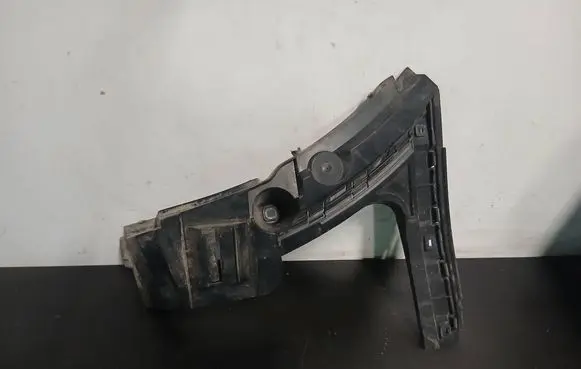 Volvo XC90 Rear bumper mounting bracket 08620566