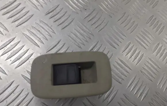 Toyota Auris 150 Electric window control switch