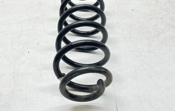 Volkswagen Golf VII Rear coil spring 5Q0511121