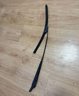 Ford Mondeo MK II Front wiper blade arm 93BG17526A2F