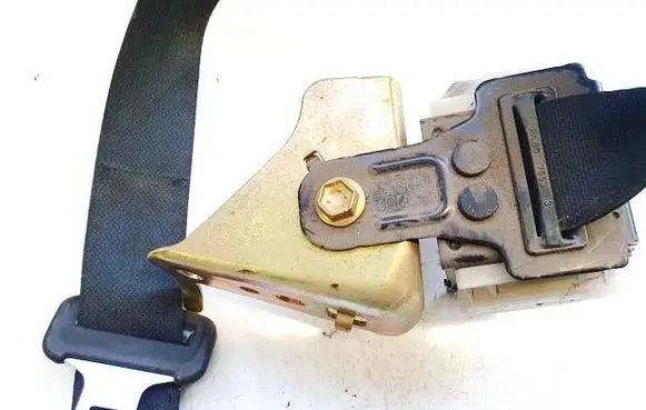 Toyota Corolla E120 E130 Rear seatbelt 7336002171 73360-02171