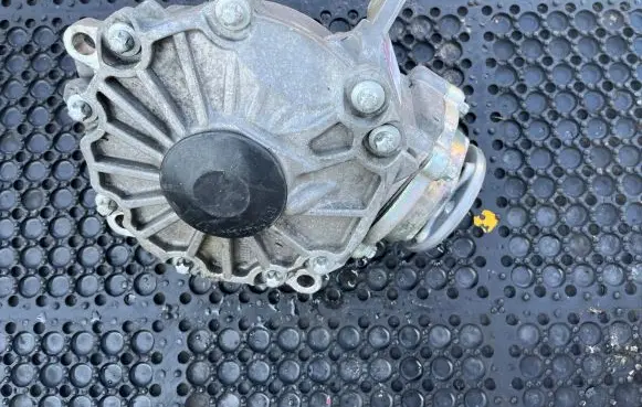Mercedes-Benz E W212 Front differential a2213307300