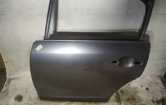 Citroen C4 I Rear door pilkos
