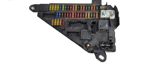 BMW 5 E60 E61 Fuse module 6906619 913883001 518956057