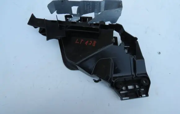 Volvo S90, V90 Front door lock 31484049