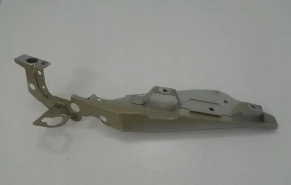 Citroen C4 II Fender mounting bracket 9801669280