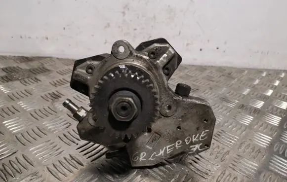 Jeep Grand Cherokee (WK) Fuel injection high pressure pump 0445010145