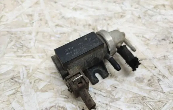 Volkswagen Sharan Turbo solenoid valve 8D0906627 99T109 72190345