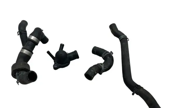 Skoda Superb B8 (3V) Engine coolant pipe/hose 04L121134H 5Q0122157CK 04L122073B