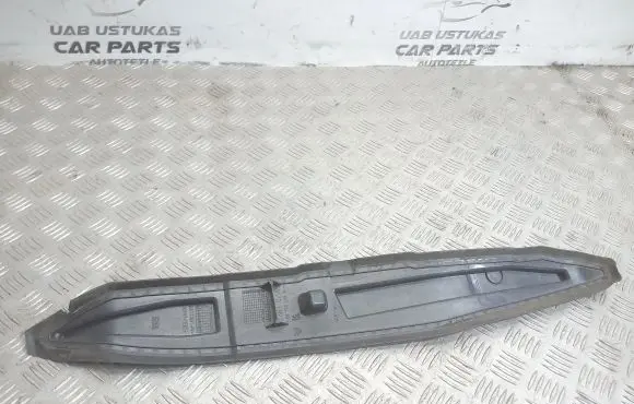 Citroen C3 Picasso Fender end trim 9684100480
