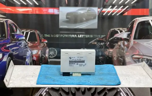 BMW 3 E90 E91 Parking PDC control unit/module 6982402