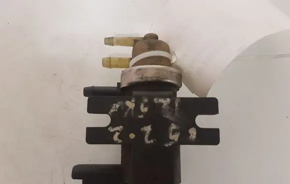 Citroen C5 Vacuum valve 9661960380