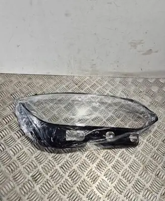 Volvo S90, V90 Headlight lense 