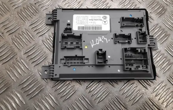 Mercedes-Benz EQC Comfort/convenience module A2059006047