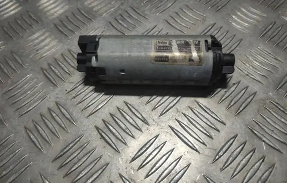 Peugeot 607 Seat adjustment motor 404826 050119A