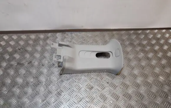 Volkswagen Routan (C) pillar trim 0ZR09ES3AG