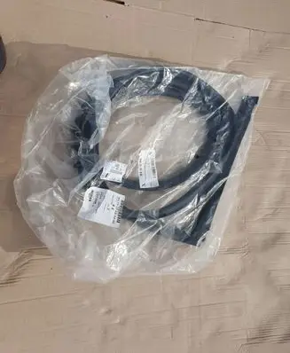 Opel Mokka Rubber seal loading door 95384112