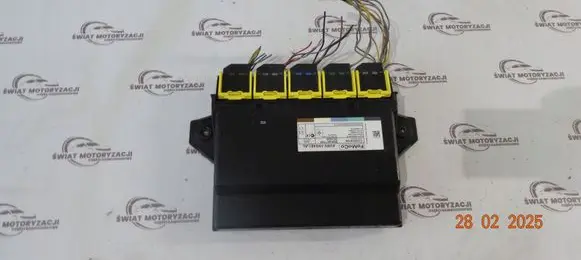 Ford Focus Gateway control module 19G481