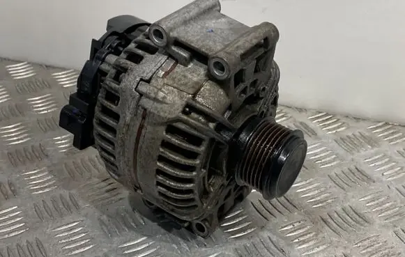 Audi A5 8T 8F Generator/alternator 06H903016L 0124525113