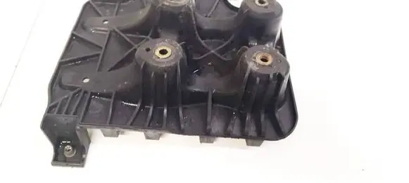 Battery box tray