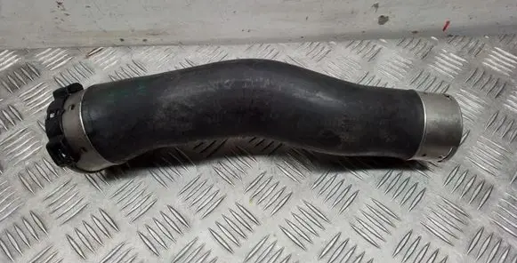 Intercooler hose/pipe