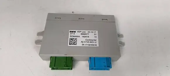 BMW 5 G30 G31 G38 Suspension control unit/module 6889577