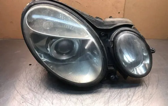 Mercedes-Benz E W211 Headlight/headlamp 54360014