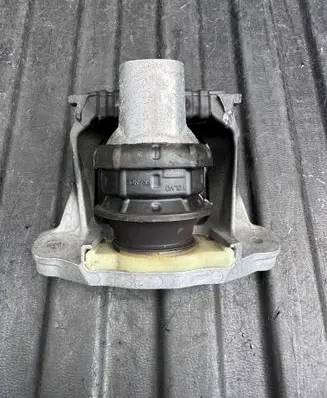 Volvo V60 Engine mounting bracket 326H96 26001 307736