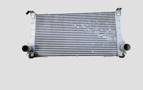 Toyota Avensis T270 Intercooler radiator 0R030 JD1271003262