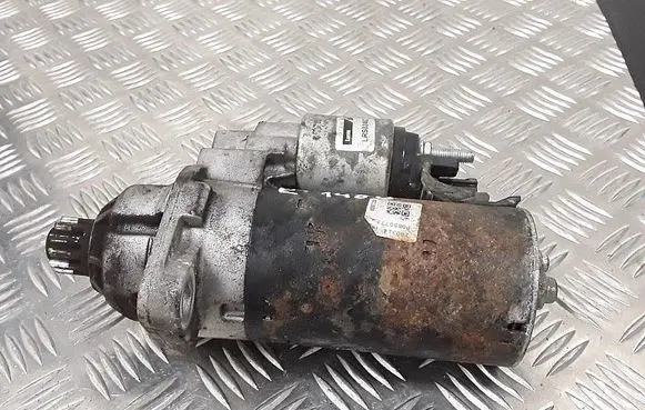 Volkswagen Tiguan Starter motor 0001123038 lrs02462