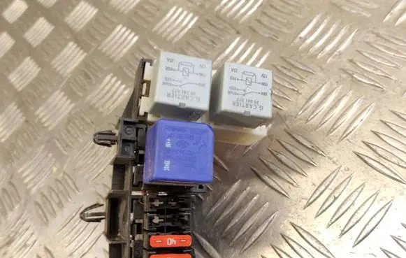 Renault Zoe Fuse module 22019703 8320870