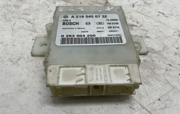 Mercedes-Benz CLS C219 Parking PDC control unit/module A2195450732