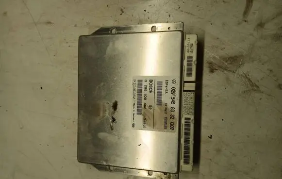 Mercedes-Benz A W168 Engine control unit/module 0295458332 0265109496 DKDS13017812