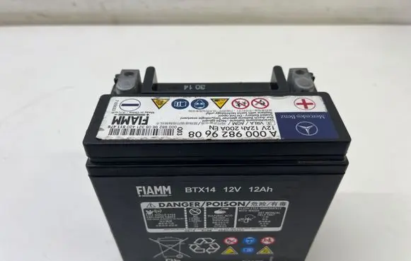 Mercedes-Benz CLA C117 X117 W117 Car battery A0009829608