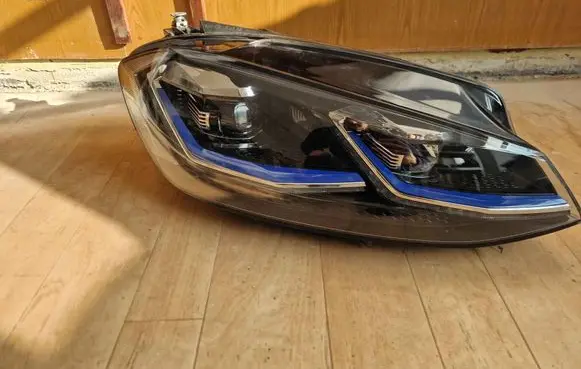 Volkswagen Golf VII Headlight/headlamp 5G1941036B