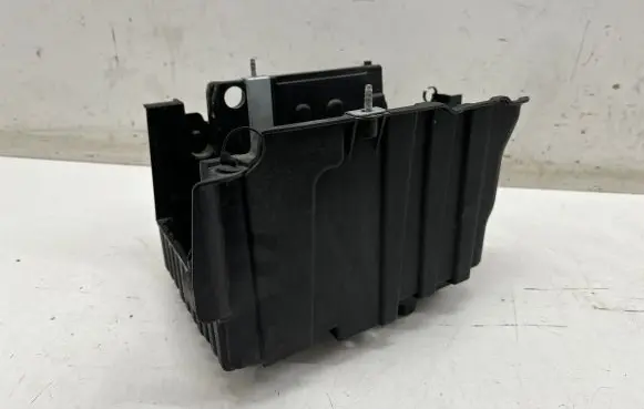 Battery tray