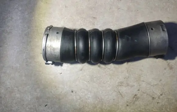 BMW 5 GT F07 Intercooler hose/pipe 7800144