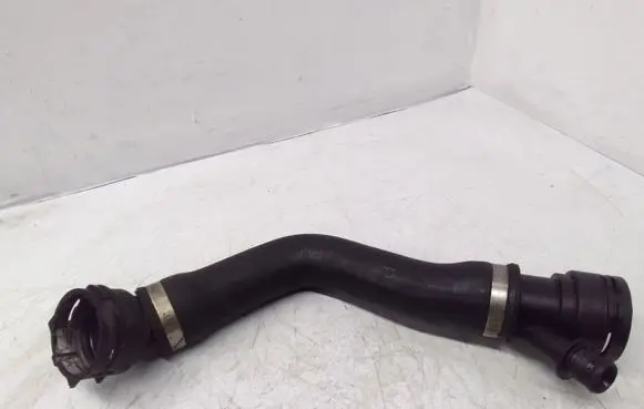 BMW 5 E60 E61 Engine coolant pipe/hose 7789723
