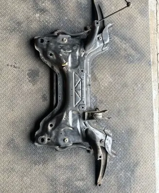 Citroen DS4 Front subframe 9833289680